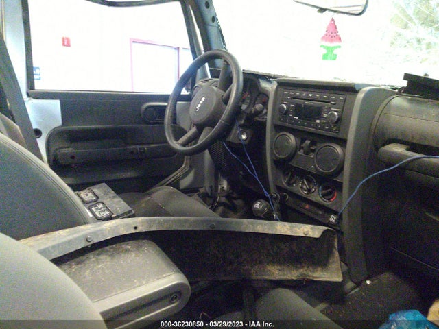 2008 JEEP WRANGLER X VIN: 1J4FA24108L606604