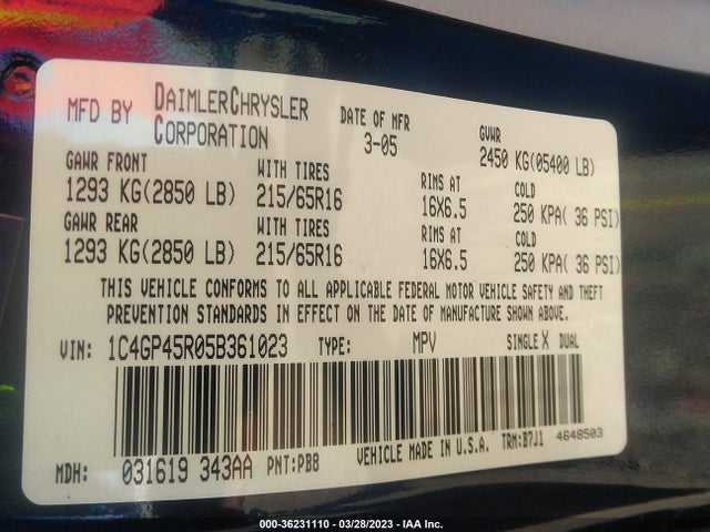 2005 CHRYSLER TOWN & COUNTRY VIN: 1C4GP45R05B361023