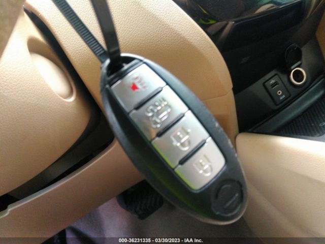 5N1AT2ML1FC886876 Nissan ROGUE SV