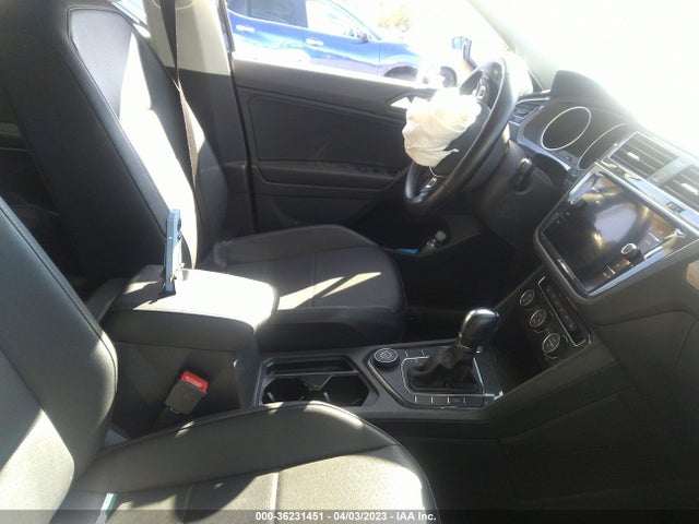 3VV2B7AXXKM063924 Volkswagen Tiguan Se/sel/sel R-line