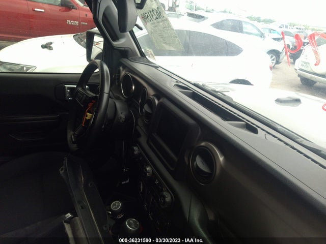 1C4GJXAN2MW680145 Jeep Wrangler Sport S