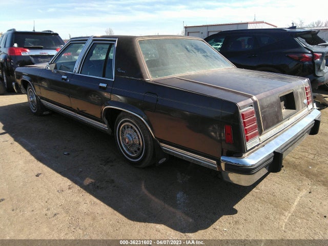 1983 FORD LTD CROWN VICTORIA VIN: 1FABP43F3DZ111418