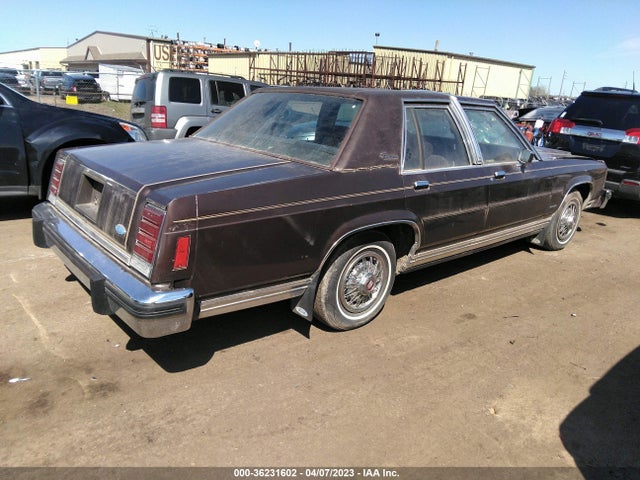 1983 FORD LTD CROWN VICTORIA VIN: 1FABP43F3DZ111418