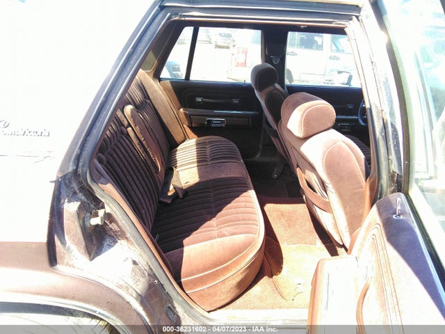 1983 FORD LTD CROWN VICTORIA VIN: 1FABP43F3DZ111418