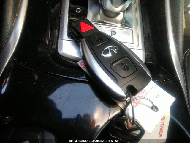 2018 Infiniti QX30, VIN: SJKCH5CR6JA050522