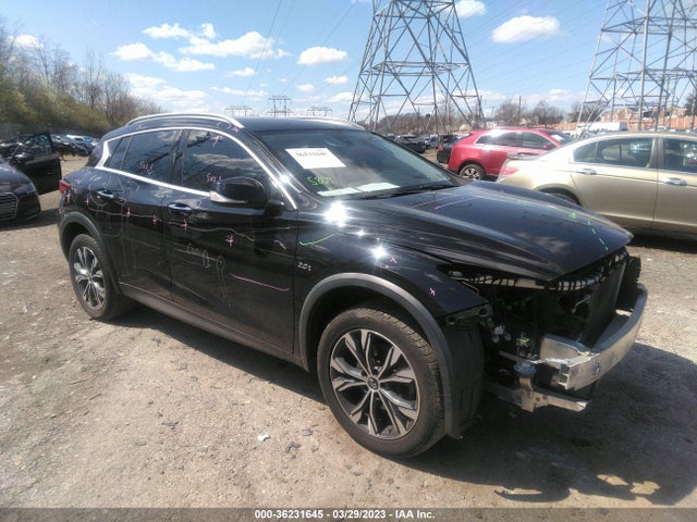 2018 Infiniti QX30, VIN: SJKCH5CR6JA050522