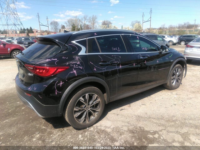 2018 Infiniti QX30, VIN: SJKCH5CR6JA050522