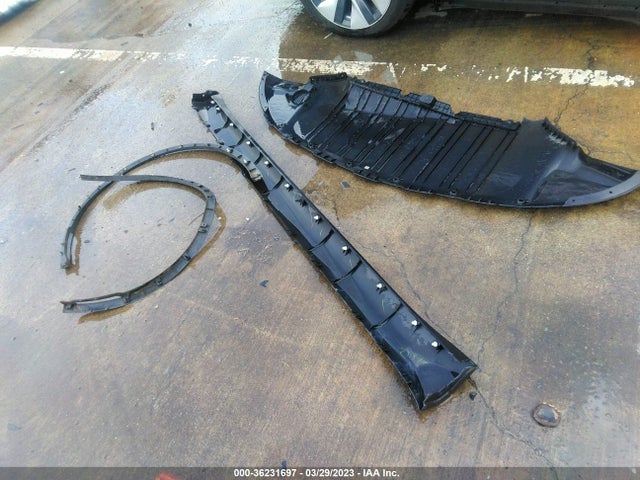 Tesla Model Y Long Range 2020 5YJYGDEE7LF010220 Image 4
