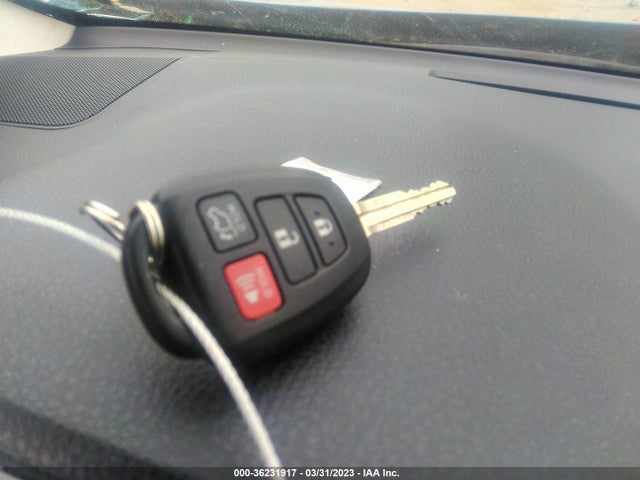 2016 TOYOTA RAV4 XLE VIN: JTMRFREV5GJ056325