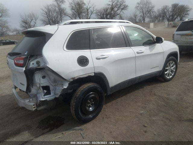 1C4PJMCS8GW194140 Jeep Cherokee Latitude