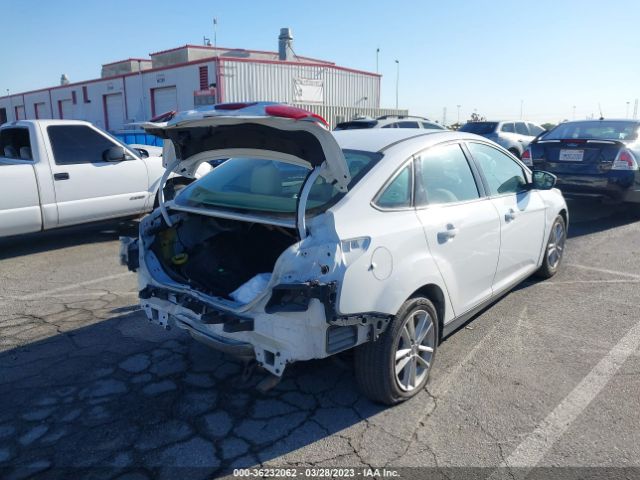 1FADP3F20JL280886 Ford FOCUS SE