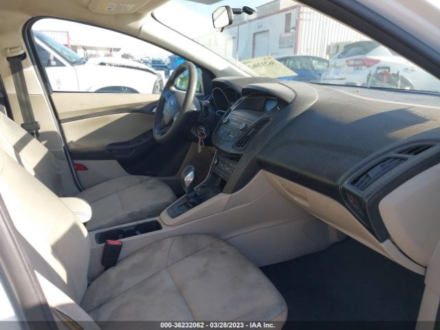 1FADP3F20JL280886 Ford FOCUS SE