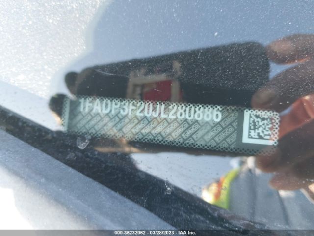 1FADP3F20JL280886 Ford FOCUS SE