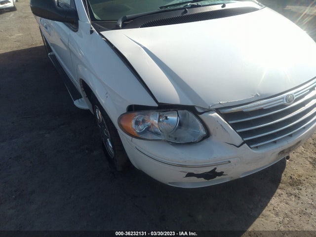 2005 CHRYSLER TOWN & COUNTRY LIMITED VIN: 2C8GP64L45R250497