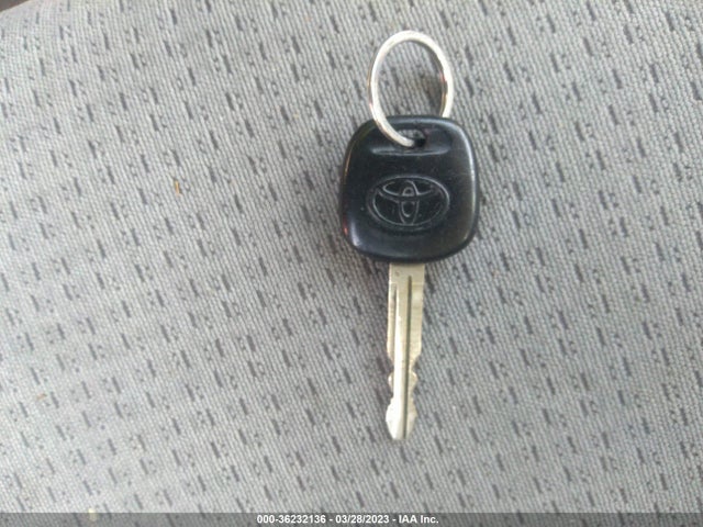 2006 TOYOTA COROLLA CE/LE VIN: JTDBR32EX60079453