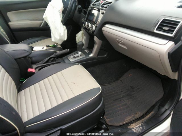 JF2SJAGC0JH567180 Subaru Forester Premium