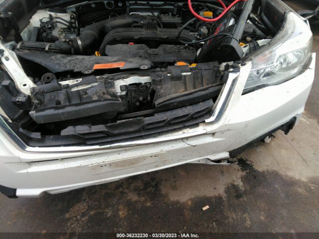 JF2SJAGC0JH567180 Subaru Forester Premium