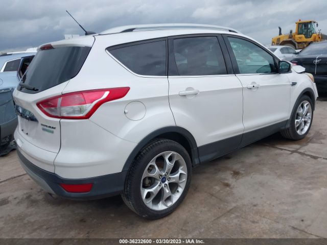 1FMCU0JX2FUB05293 Ford Escape Titanium