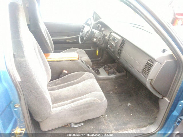 2004 DODGE DAKOTA VIN: 1D7GL12KX4S738950