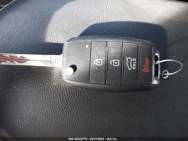 KIA SOUL + 2015 KNDJP3A56F7190317 Image 3