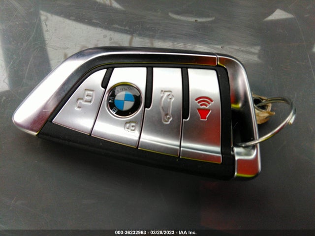 2022 BMW X4, VIN: 5UX33DT01N9M95656