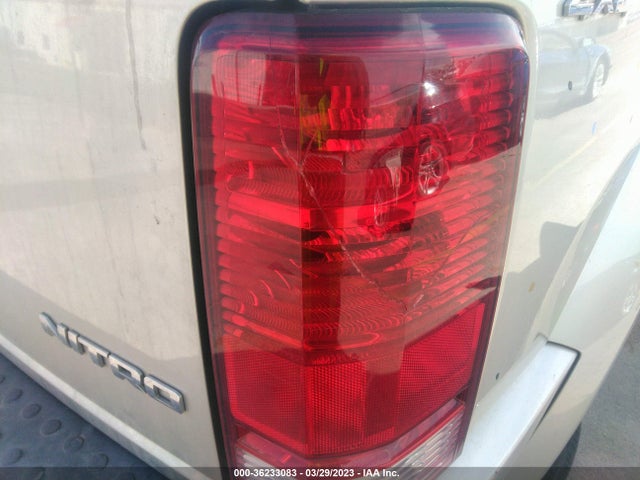 2009 DODGE NITRO SE VIN: 1D8GU28K99W525302