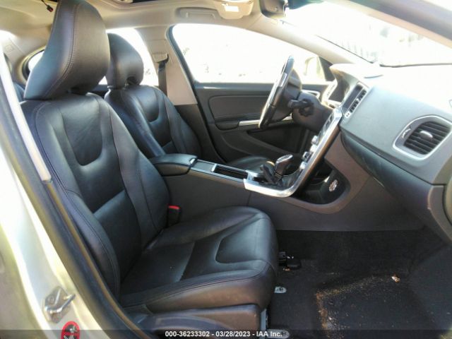 YV140MFK1F2332084 Volvo S60 T5 Drive-e Premier