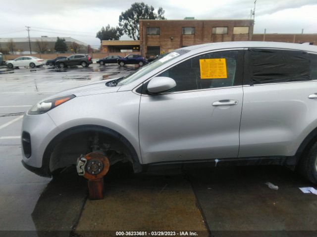 KNDPM3AC6J7380886 KIA Sportage Lx