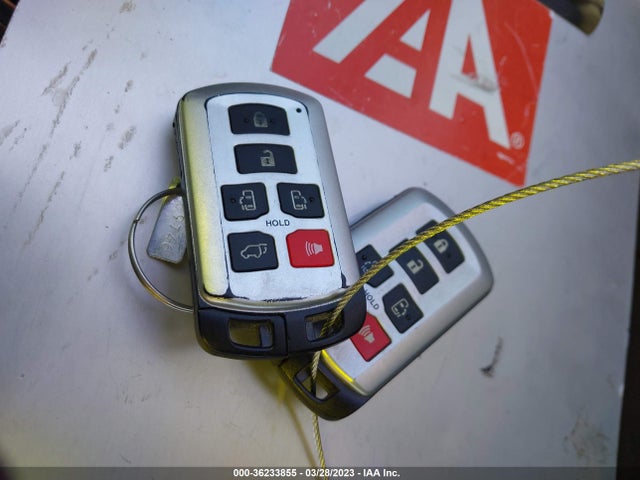 Toyota Sienna Xle Auto Access 2019 5TDYZ3DC0KS002698 Image 3