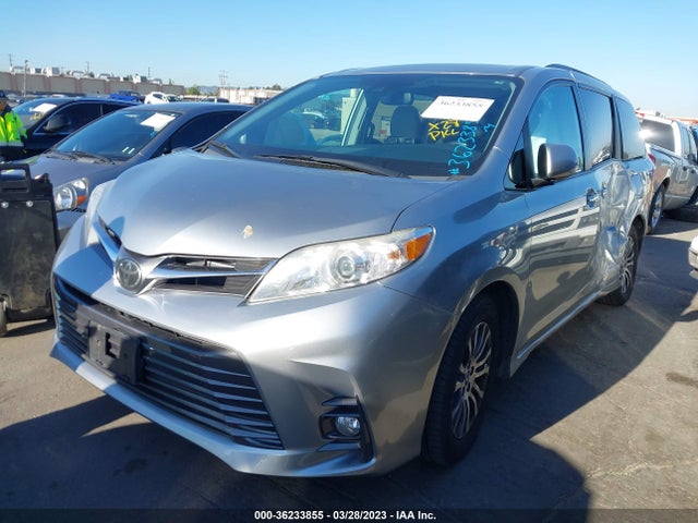 Toyota Sienna Xle Auto Access 2019 5TDYZ3DC0KS002698 Image 2