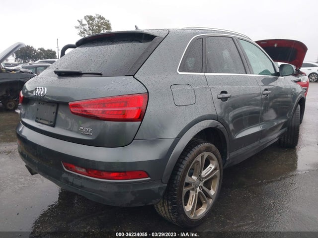 WA1JCCFS1JR013305 Audi Q3 Premium Plus