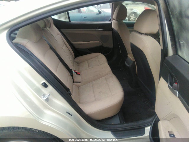 Hyundai ELANTRA SE 2018 5NPD74LF6JH362763 Image 8