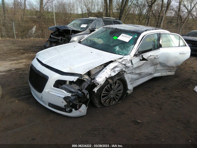 Chrysler 300 300s 2014 2C3CCAGT8EH181530 Image 2