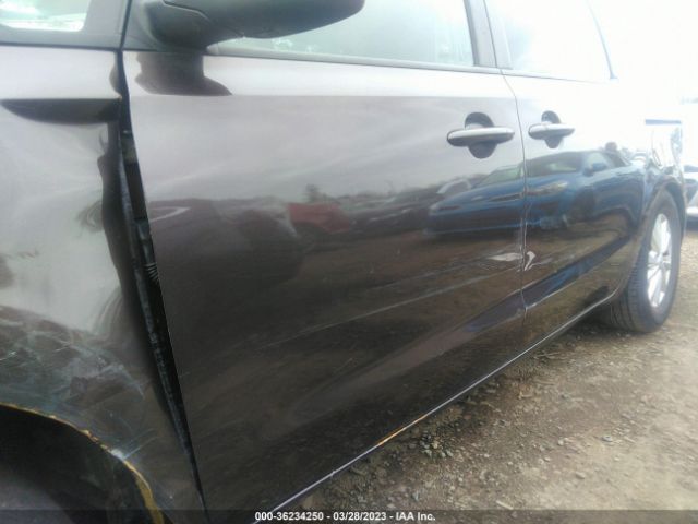 KNDMB5C15H6333431 KIA SEDONA LX