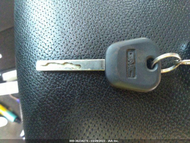 3GTU2NEC5HG218924 GMC Sierra 1500 Slt