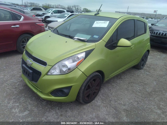 Chevrolet SPARK LS 2014 KL8CB6S93EC414054 Image 2