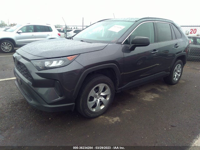 Toyota RAV4 LE 2019 2T3H1RFV1KW012518 Image 2