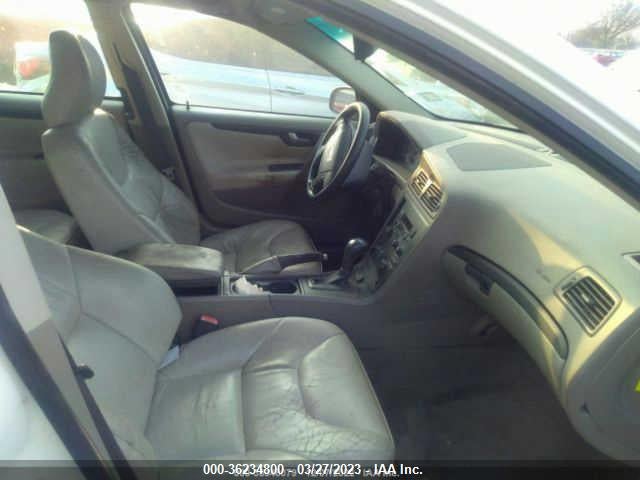 2002 VOLVO V70 VIN: YV1SW61R622224737