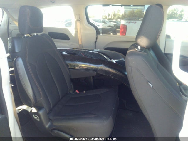Chrysler Pacifica Touring Plus 2018 2C4RC1FG0JR109915 Image 9