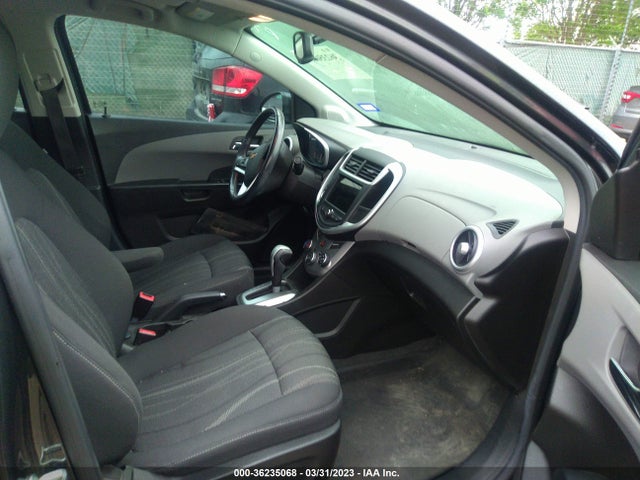 Chevrolet SONIC LT 2018 1G1JD5SH3J4102064 Image 6