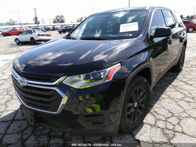 Chevrolet Traverse Ls 2018 1GNERFKW3JJ114304 Image 2