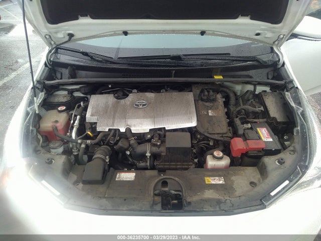 Toyota Prius Two 2016 JTDKBRFUXG3528347 Image 11