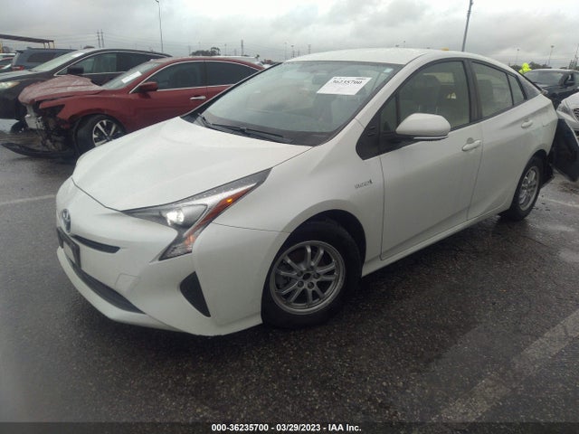 Toyota Prius Two 2016 JTDKBRFUXG3528347 Image 2