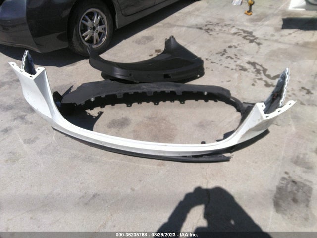 Tesla Model Y Long Range 2022 7SAYGAEE3NF401966 Image 3