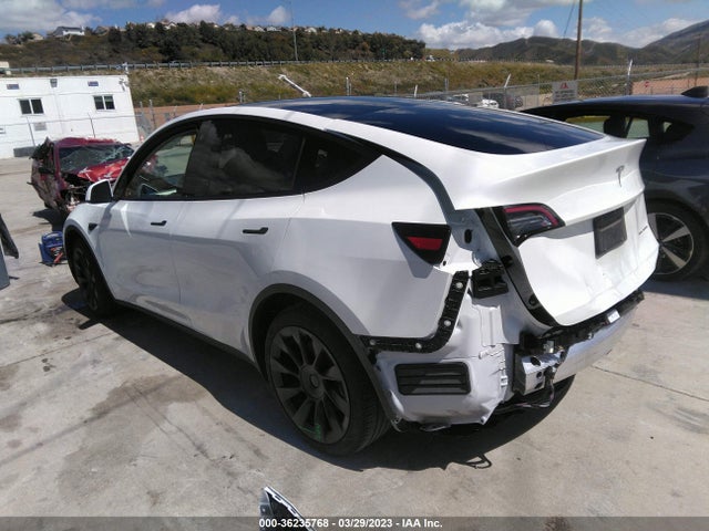 Tesla Model Y Long Range 2022 7SAYGAEE3NF401966 Image 4