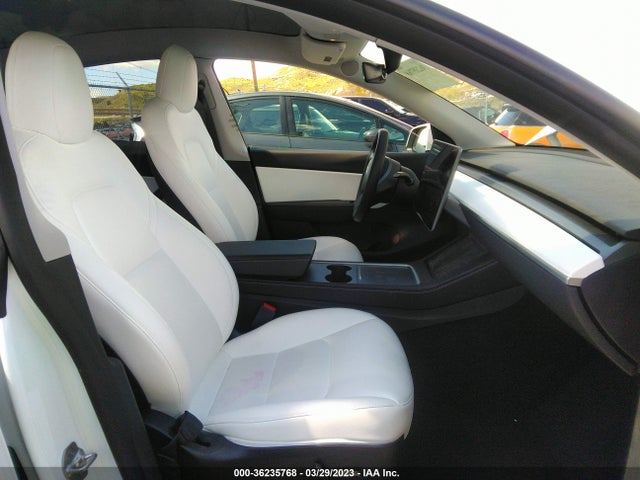 Tesla Model Y Long Range 2022 7SAYGAEE3NF401966 Image 6