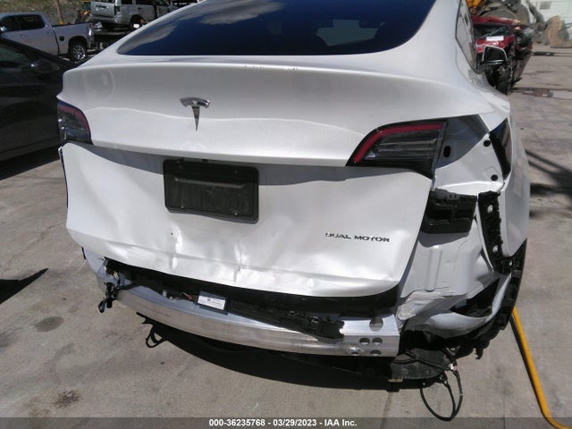Tesla Model Y Long Range 2022 7SAYGAEE3NF401966 Image 7