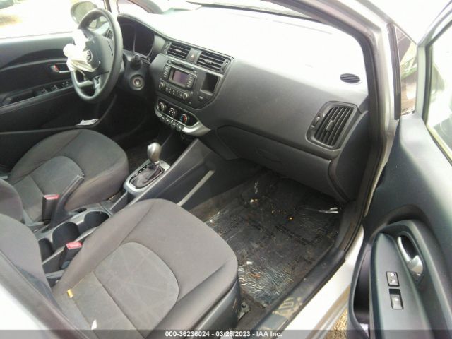 KNADM4A31F6521902 KIA RIO LX