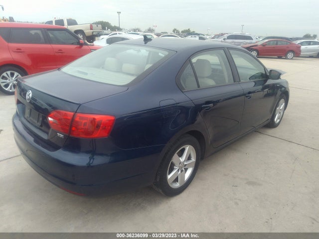 2012 VOLKSWAGEN JETTA SEDAN TDI VIN: 3VWLL7AJ9CM415708