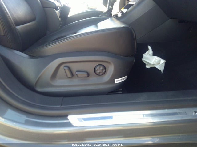 WVGAV3AX8EW009418 Volkswagen Tiguan R-line